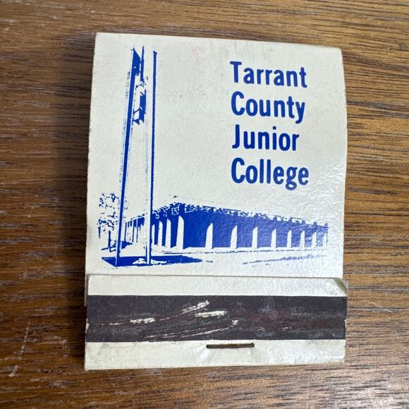 Texas Matchbook TCJC Tarrant County Junior College Science Lab Matches 1970s - Picture 1 of 5